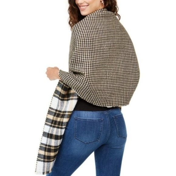 CHARTER CLUB Reversible Houndstooth to Plaid Wrap Black/White/Camel NWOT - Picture 3 of 3